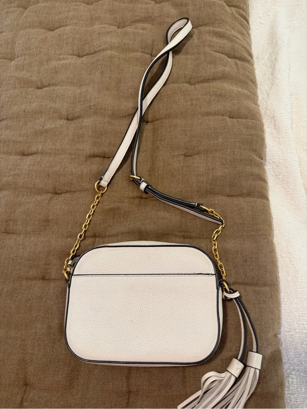 Tory Burch White Leather Crossbody Camera Bag with Tassel - Picture 2 of 2